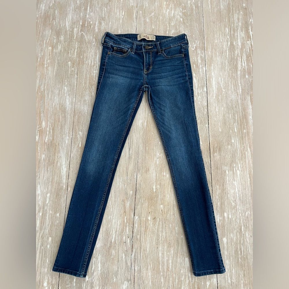 Hollister super skinny jeans 0S W24 L29